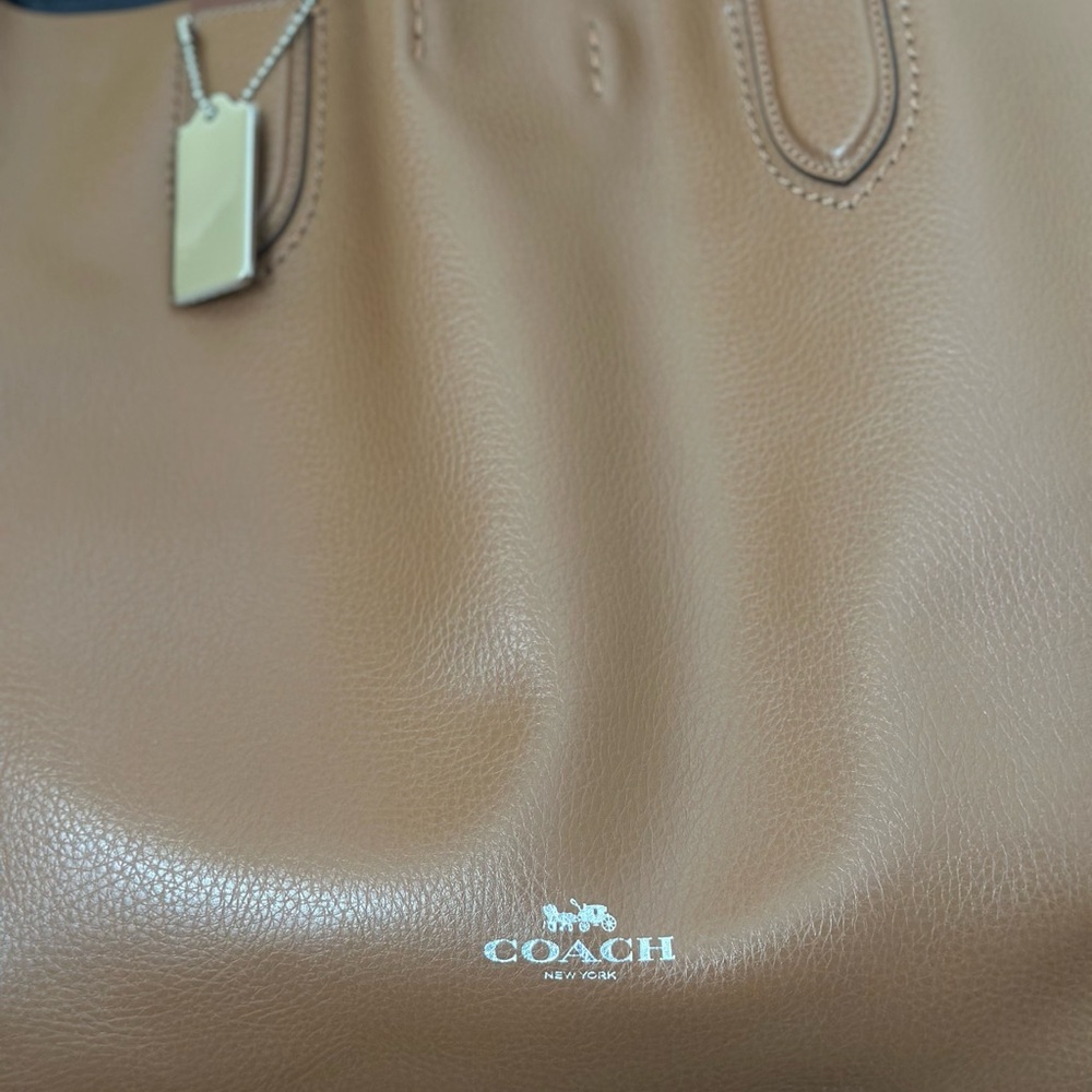 Authentic Coach Brown Leather Tote Bag - Picture 2 of 8